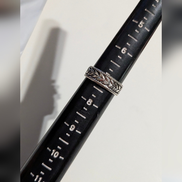 Handcrafted Unique Simulated Ruby Ring (7) - Picture 6 of 12